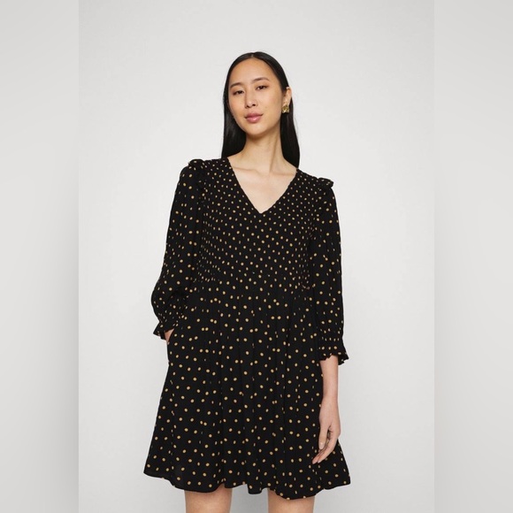 Madewell Lucie Oval Dot V-Neck Smocked Minidress in True Black size Medium - Picture 1 of 6